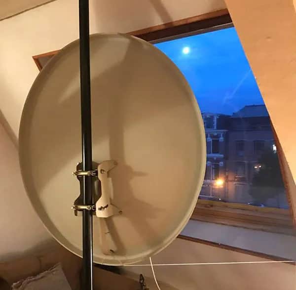 Czy antena satelitarna może być na strychu? Sprawdź, co musisz wiedzieć