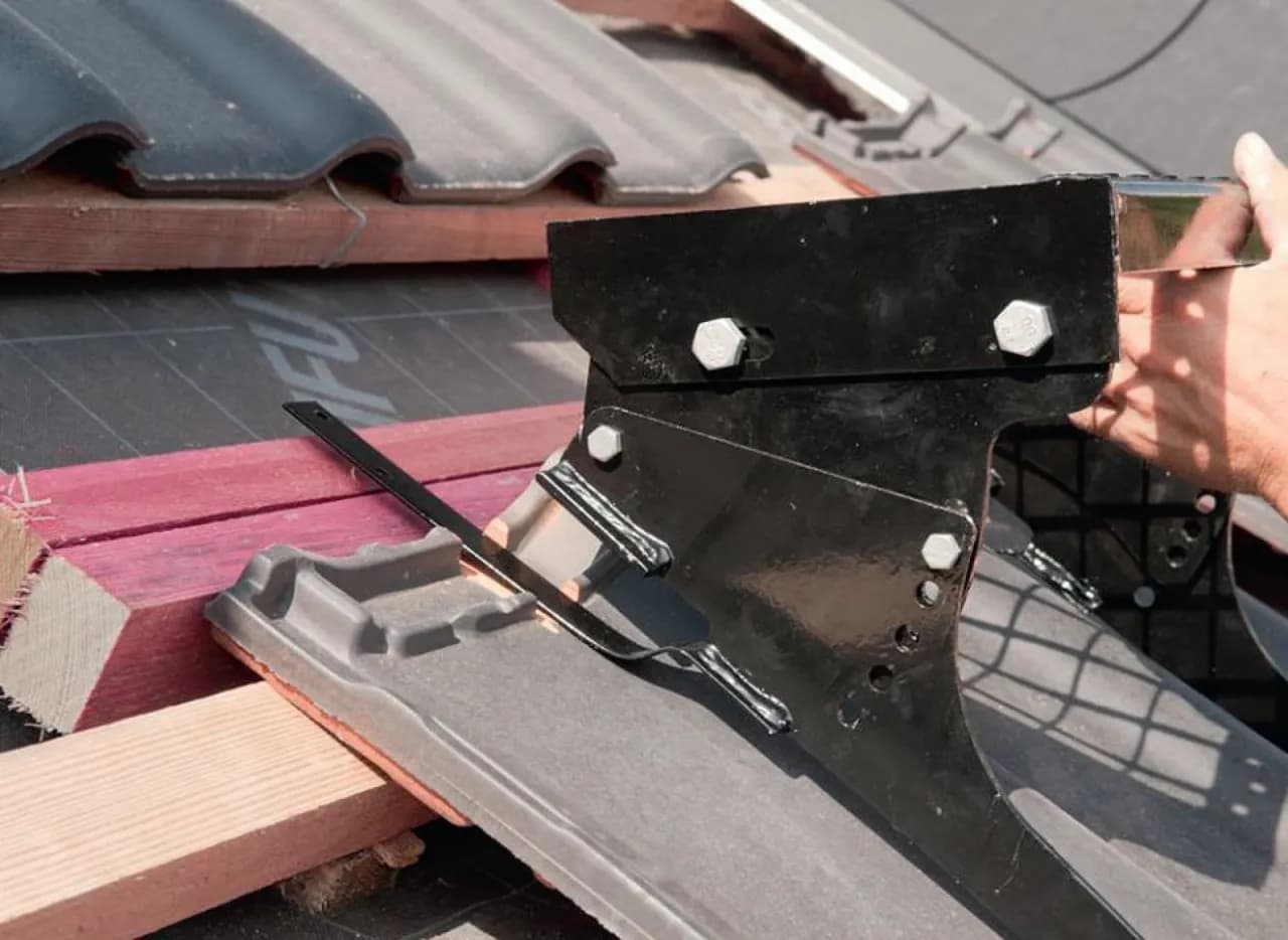 Czym ciąć dachówkę ceramiczną, aby uniknąć zniszczenia?