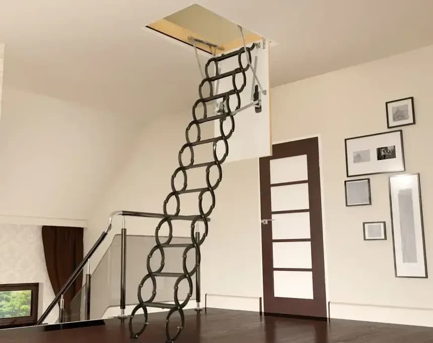 Jak ocieplić właz na strych i zredukować straty ciepła w domu