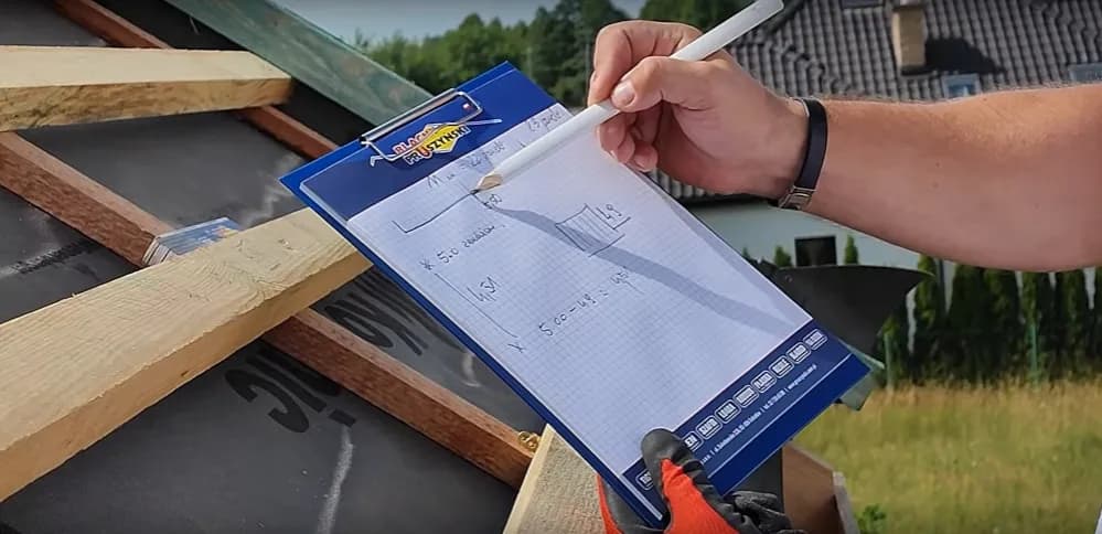 Jak obliczyć powierzchnię dachu kopertowego - proste metody i wskazówki